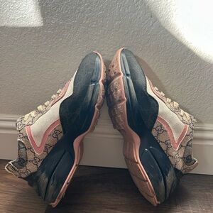 listing-status-banner